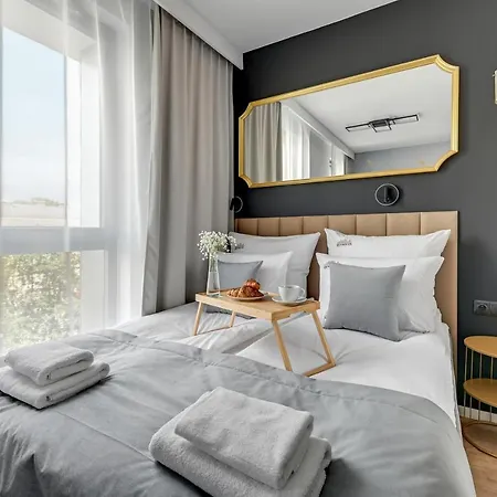 Apartment Center Garden Gates Boutique By Downtown