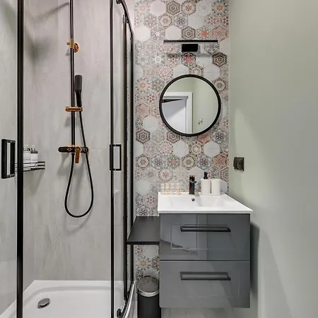 Apartment Center Garden Gates Boutique By Downtown *